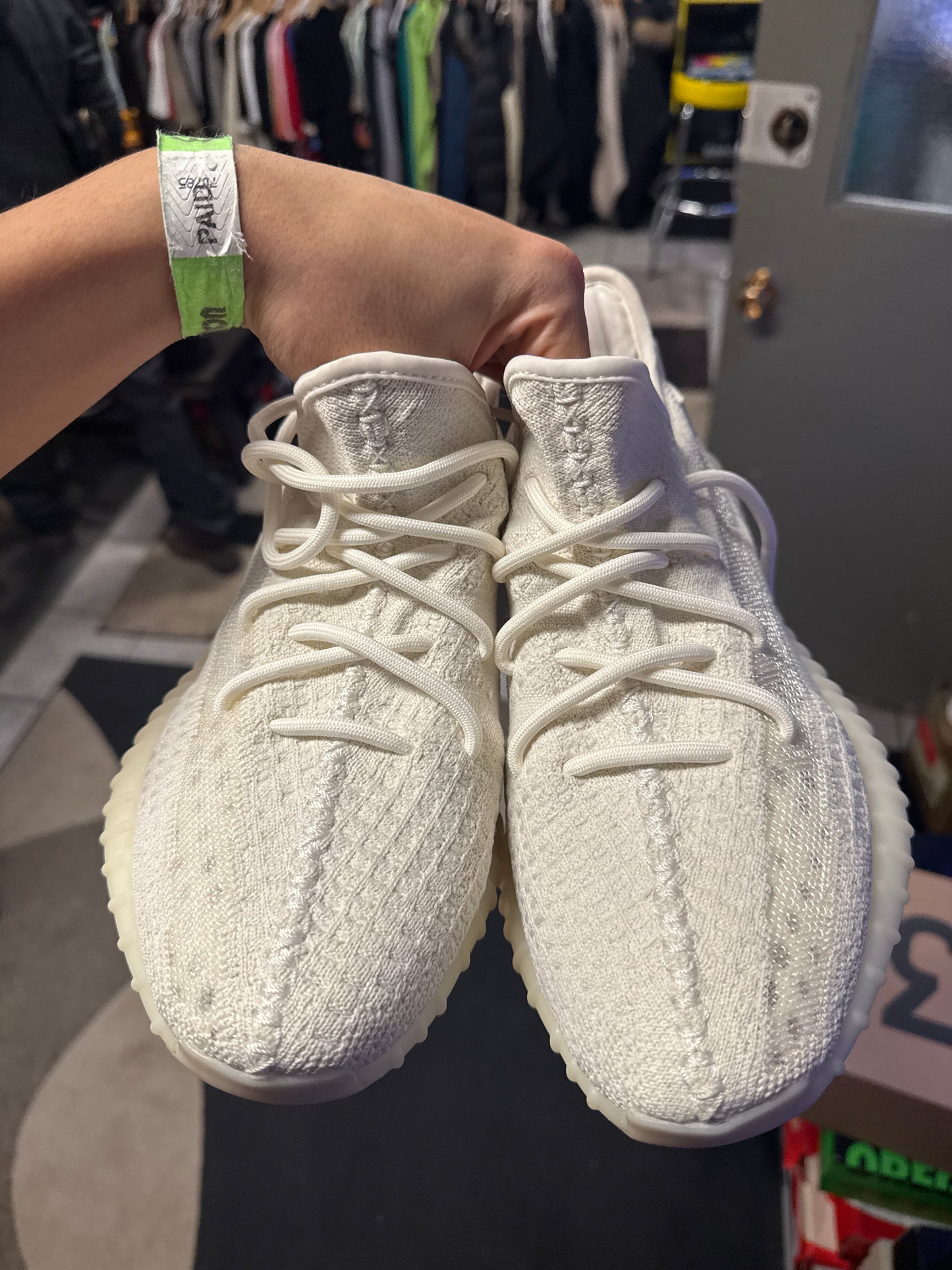 adidas Yeezy Boost 350 V2 Bone (US 9.5) (tried on)