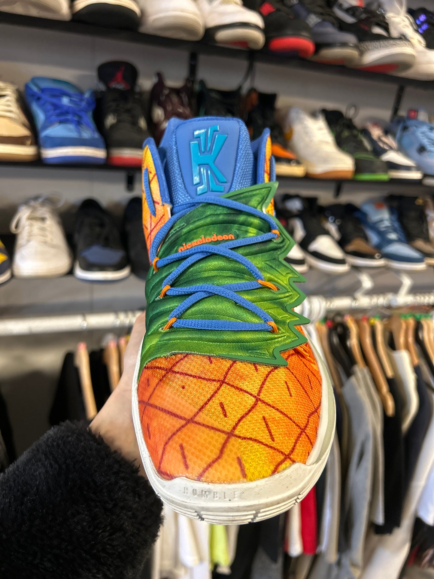 Nike Kyrie 5 Spongebob Pineapple House (US 11) (used)