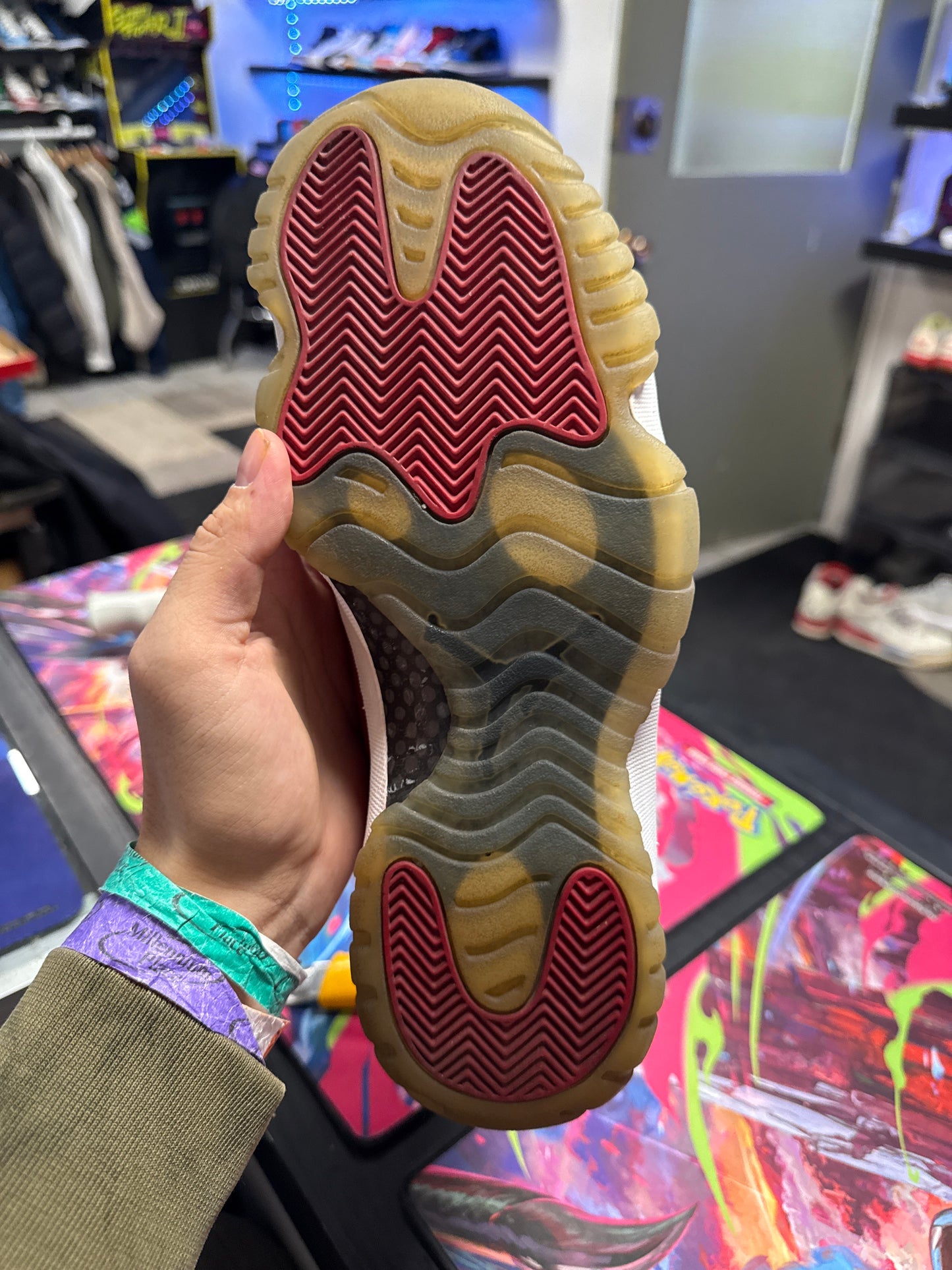 Jordan 11 Retro Win Like 96 (US 10) / USED NO BOX