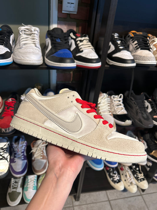 Nike SB Dunk Low City of Love Light Bone (US 12) (used)