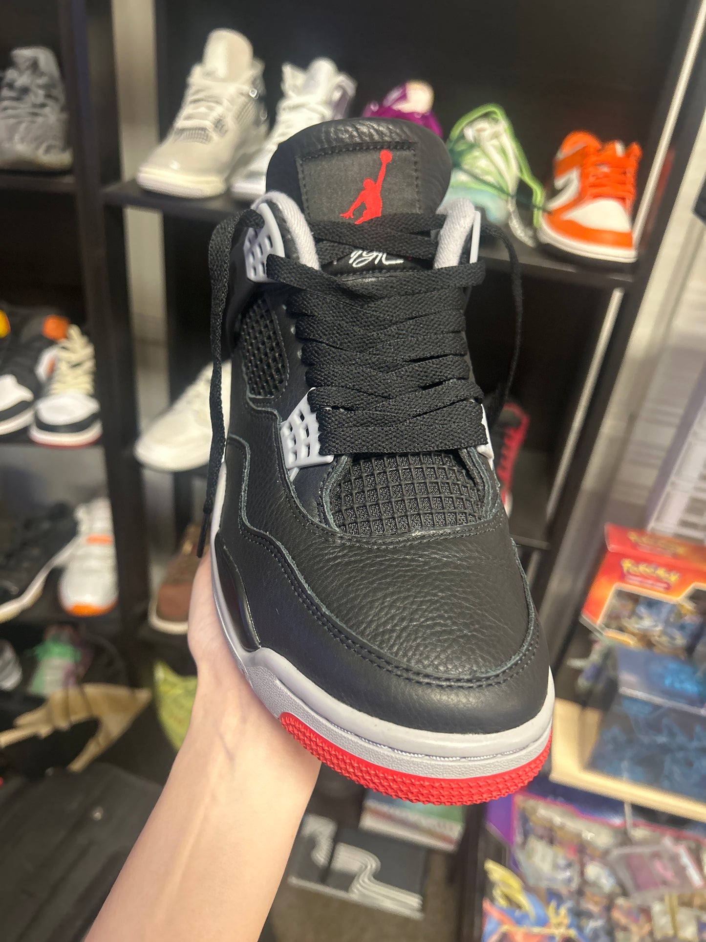 Jordan 4 Retro Bred Reimagined (US 8) (used)