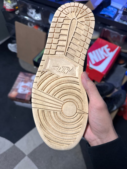 Jordan 1 Retro High Black Crimson Tint (US 10.5) / USED NO BOX