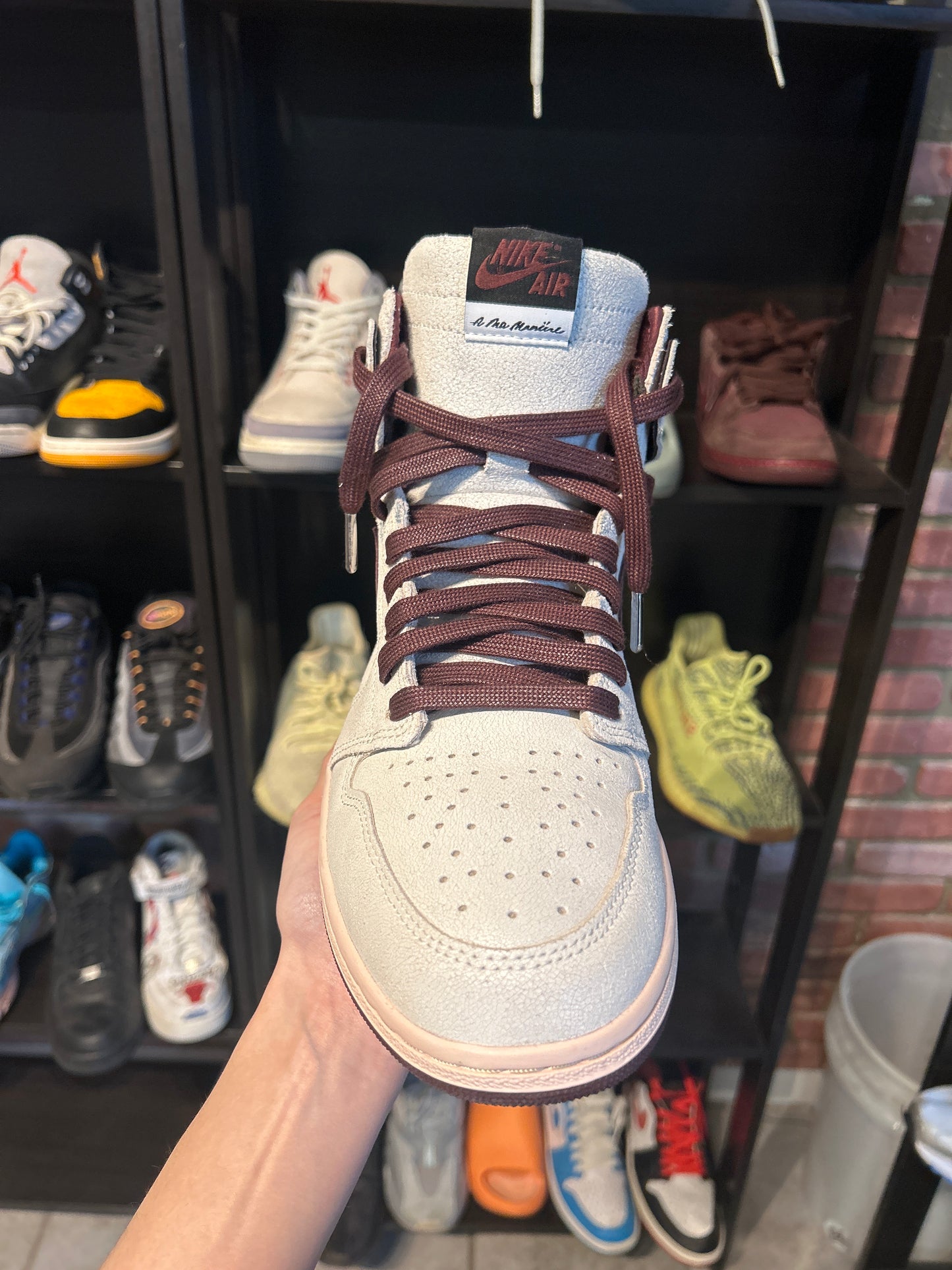 Jordan 1 Retro High OG A Ma Maniére (US 11) (used)