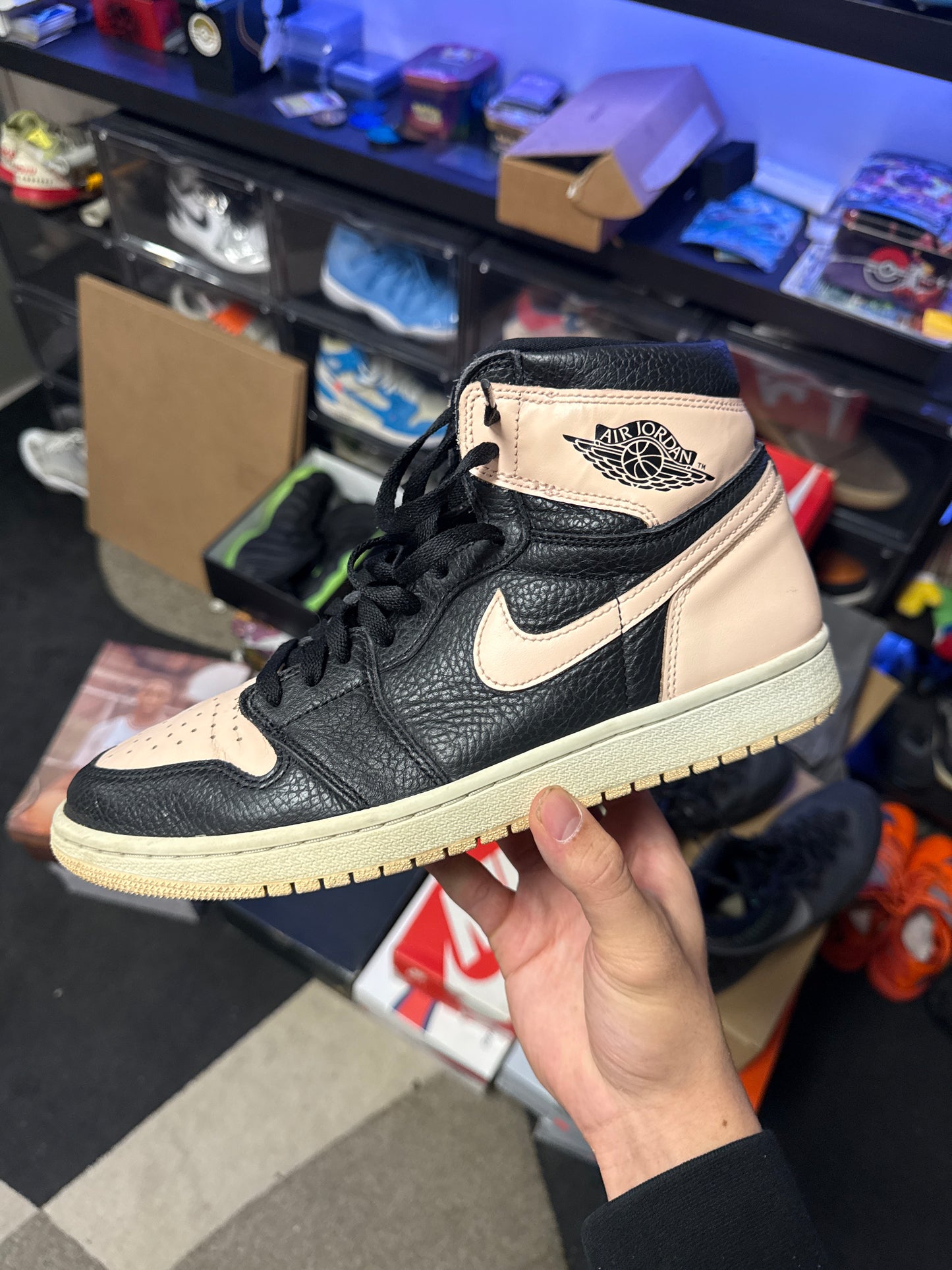 Jordan 1 Retro High Black Crimson Tint (US 10.5) / USED NO BOX