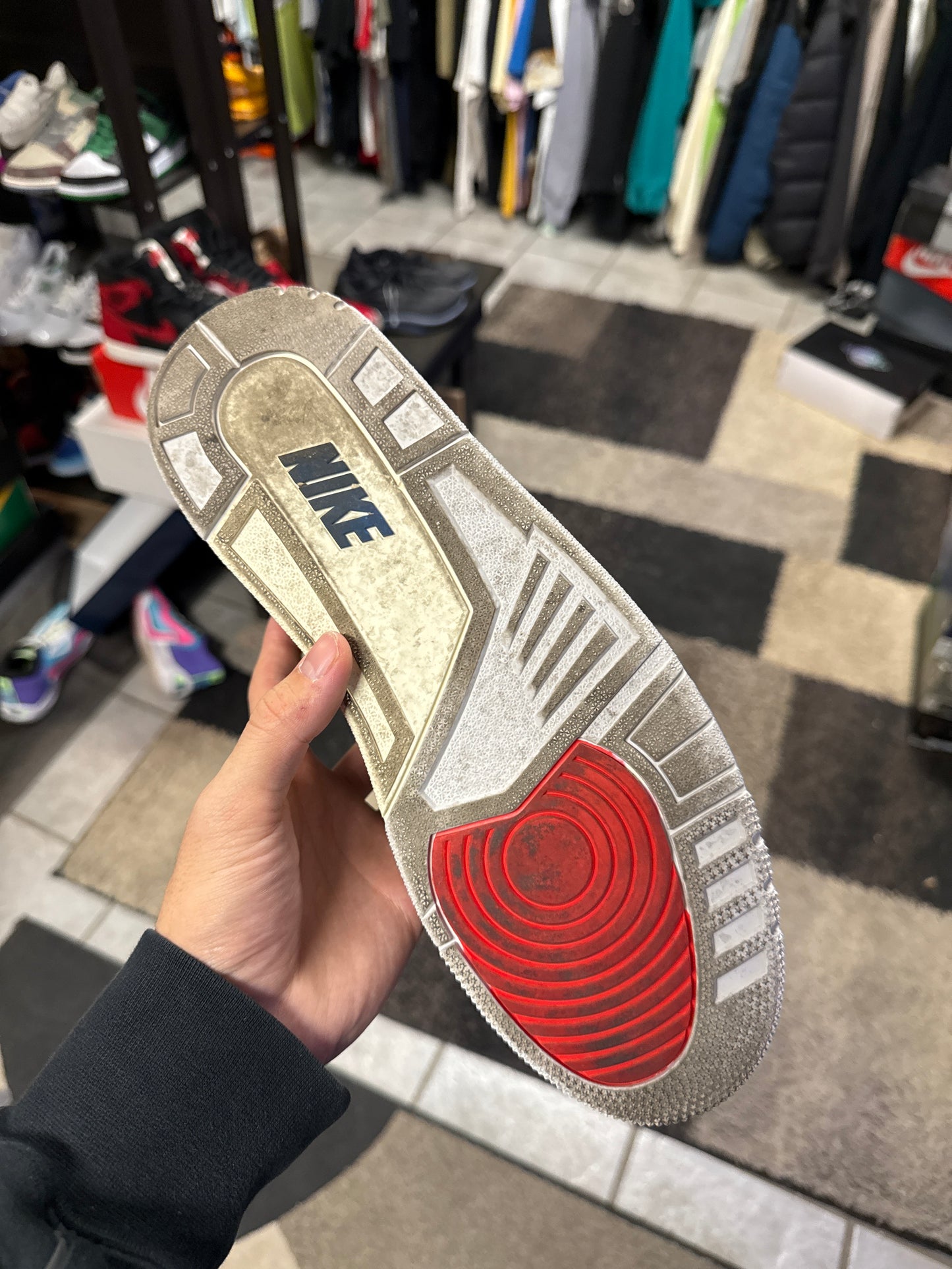 Jordan 3 Retro OG Rare Air (US 11) / USED