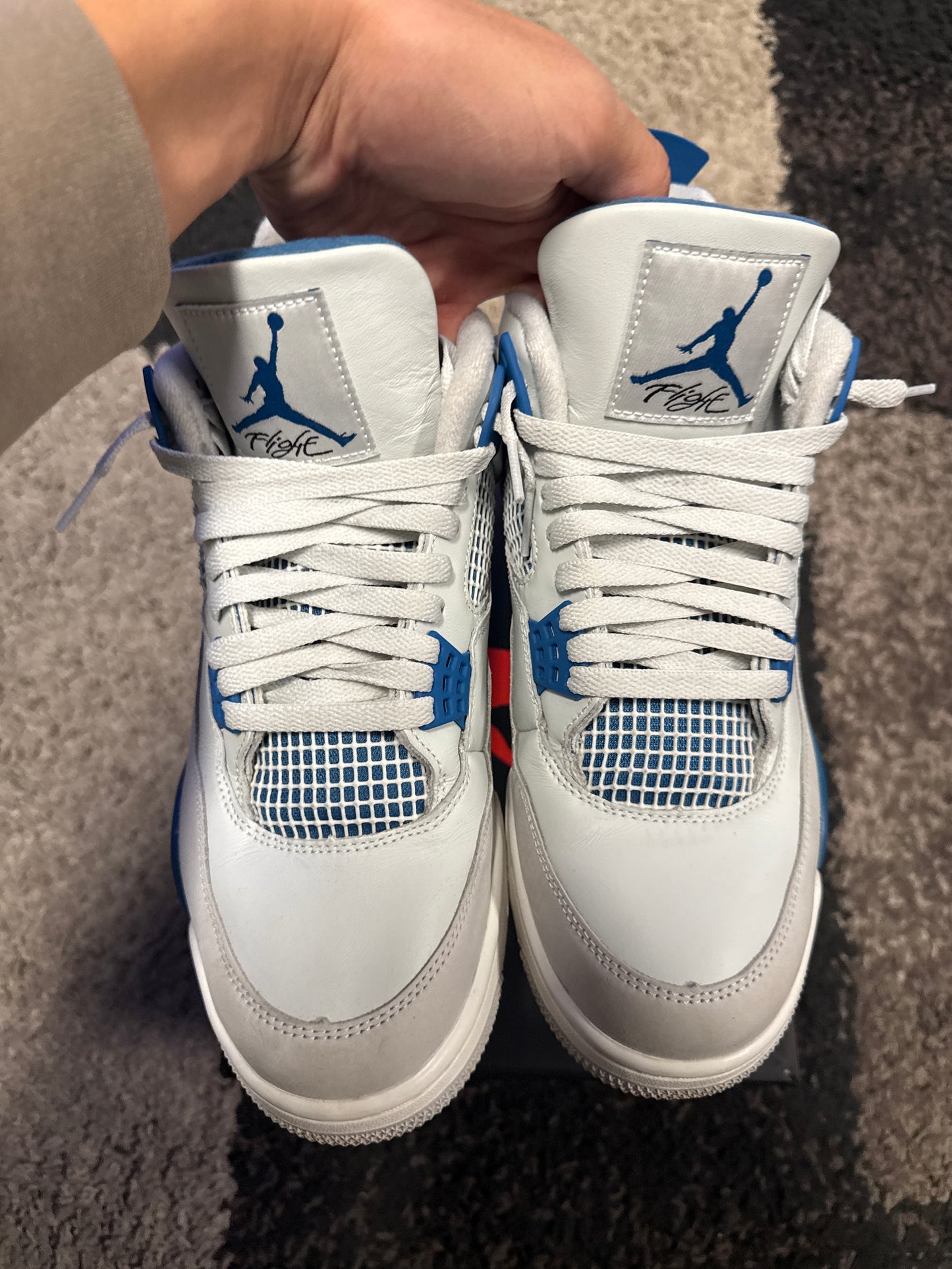Jordan 4 Retro Military Blue (2024) (US 10.5) / USED