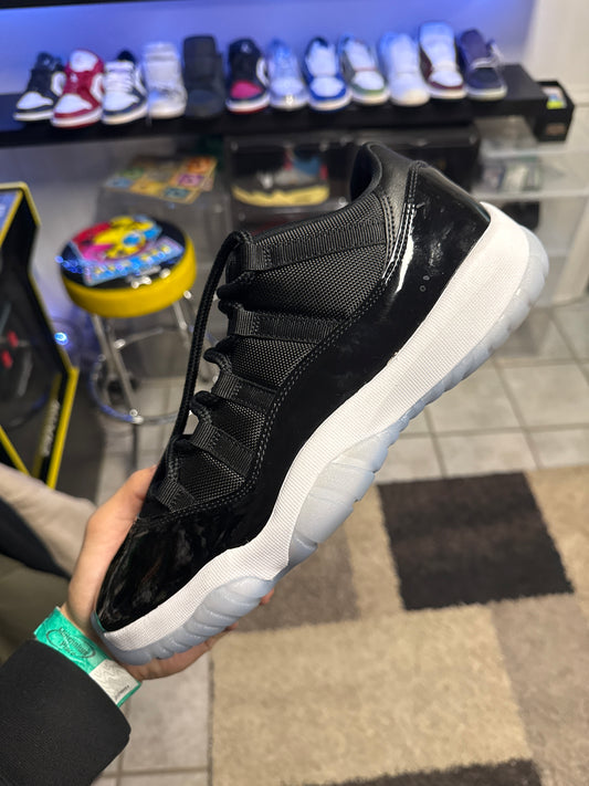Jordan 11 Retro Low Space Jam (US 10.5) / USED