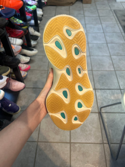 adidas Yeezy 700 V3 Kyanite (US 10.5) (used no box)