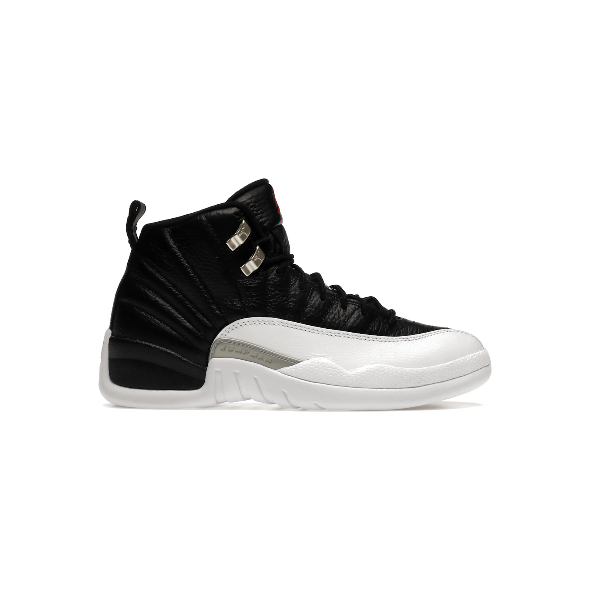 jordan_12_retro_playoffs_2022_0