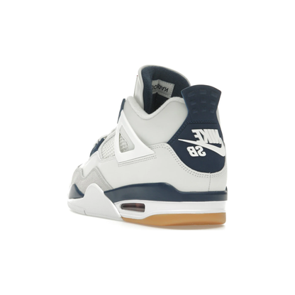 jordan_4_retro_sb_navy_2