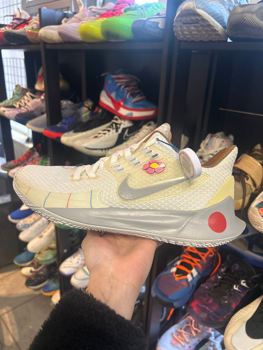 Nike Kyrie 2 Low Spongebob Sandy Cheeks (House of Hoops Special Box) (US 11) (used)
