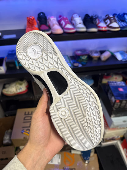 Nike Kobe 8 Protro Halo (US 9) / USED