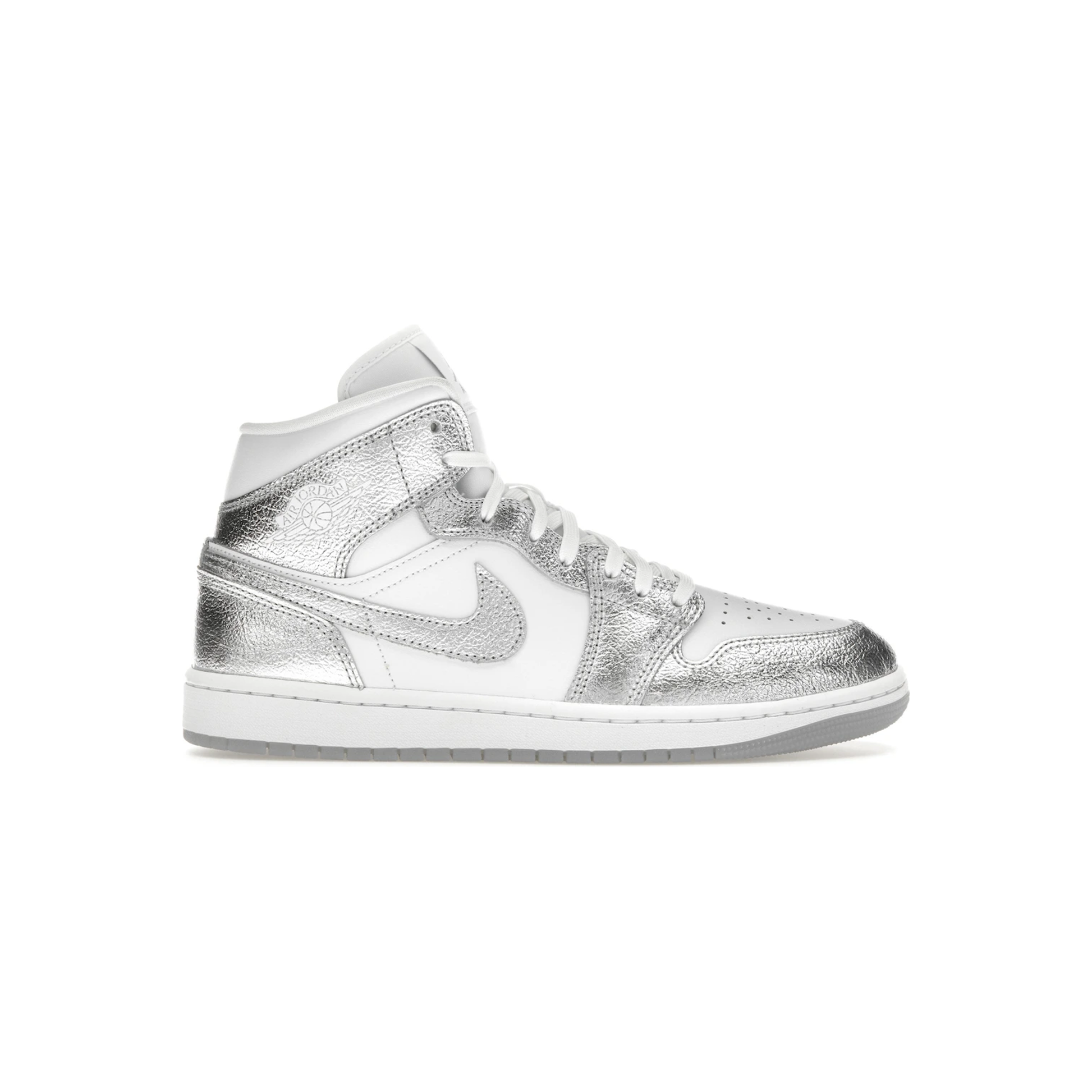 jordan_1_mid_se_metallic_silver_womens_0