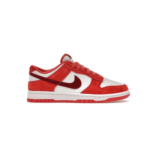 nike_dunk_low_valentines_day_2024_womens_0