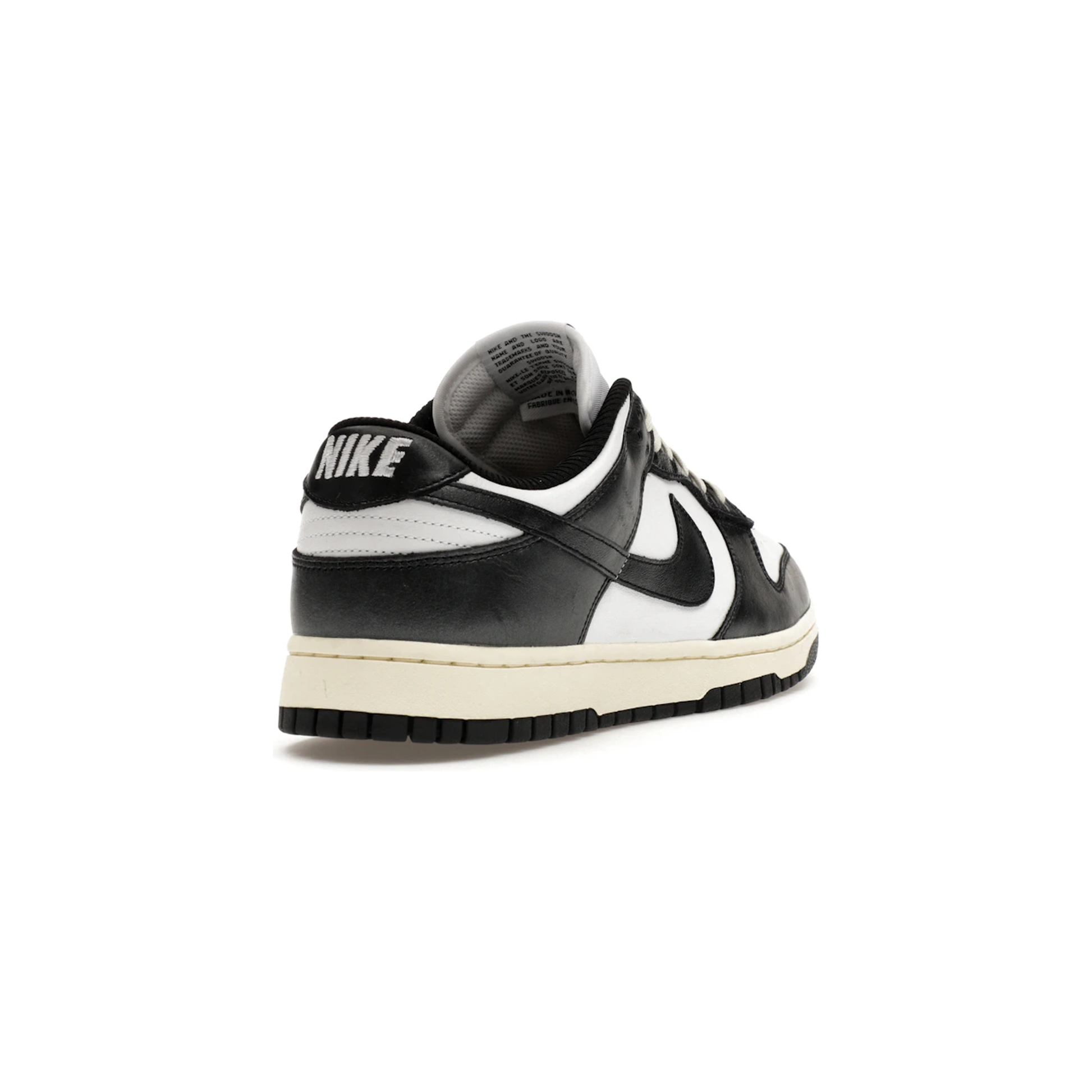 nike_dunk_low_vintage_panda_womens_2