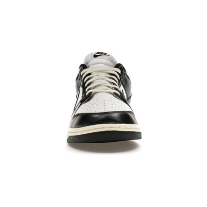 nike_dunk_low_vintage_panda_womens_3