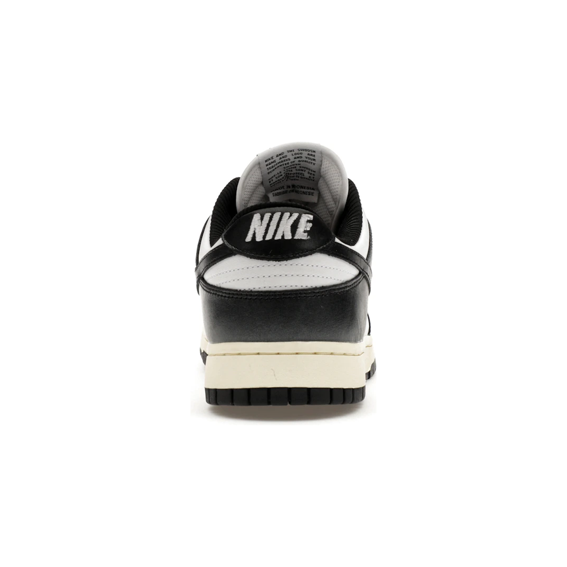 nike_dunk_low_vintage_panda_womens_4